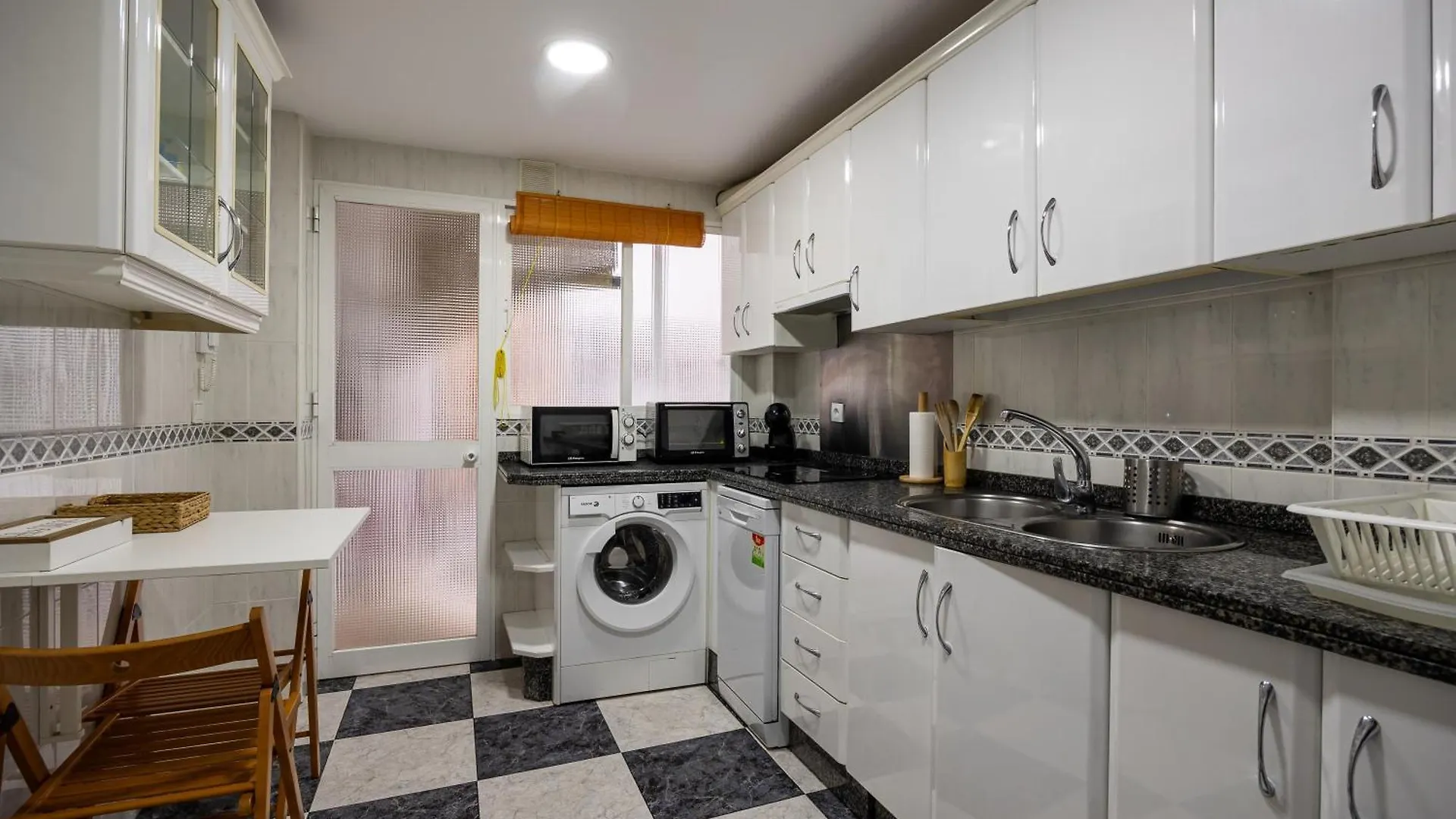 Apartamento En La Entrada Del Barrio Antiguo Cordoba 0*,