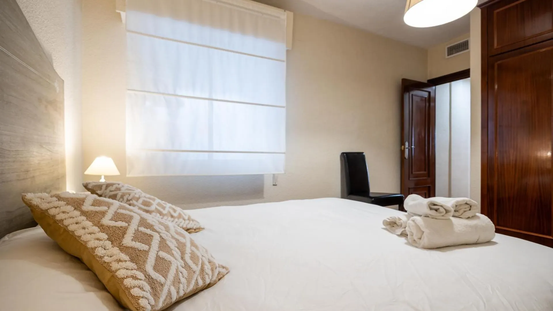 Apartamento En La Entrada Del Barrio Antiguo قرطبة 0*,
